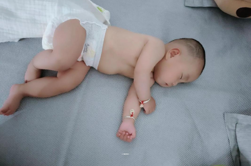 张掖怀孕多久肚子会胀气